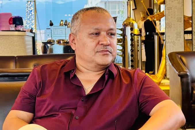 पत्रकार श्रेष्ठ पक्राउप्रति राप्रपाको आपत्ति, ‘समाचारकै आधारमा पक्राउ उचित भएन’